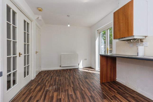 1, Chapel Drive, Ashton-under-Lyne photo 4