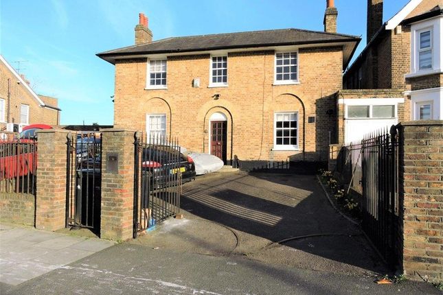 Detached house to rent in Hertford Road, Enfield EN3