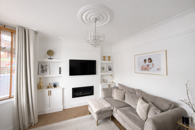 8, Alfred Street, Porth photo 4