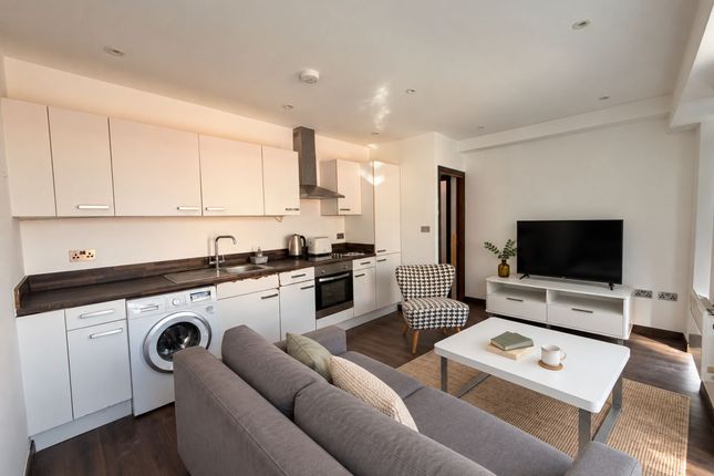 Flat 13, Park Crescent, Luton photo 2