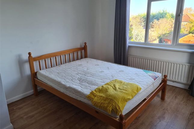Thumbnail Room to rent in Oakhill Road, Sutton