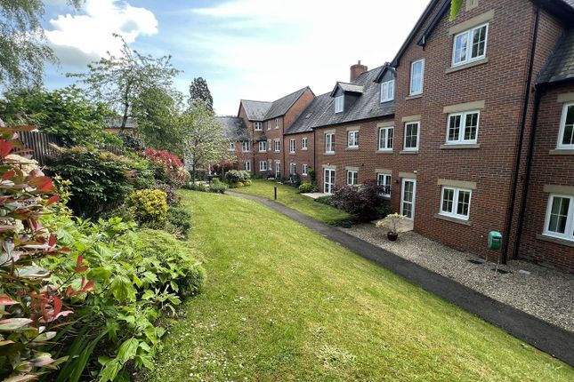 Property for sale in Daffodil Court, Newent