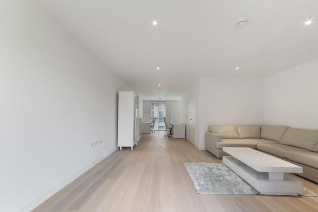 Town house for sale in Admiralty Avenue, Royal Wharf E16.