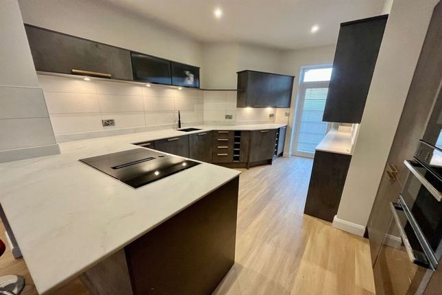 Flat 25, Lansdowne House Wilmslow Road, Manchester photo 3