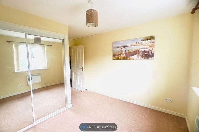 Queens Crescent, Livingston photo 4