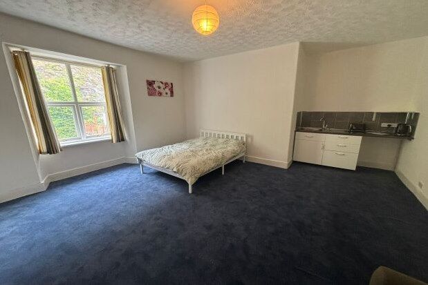 Thumbnail Room to rent in Old Skool, Torquay