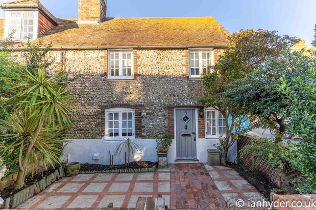 Cottage to rent in Margos Mews, High Street, Rottingdean, Brighton