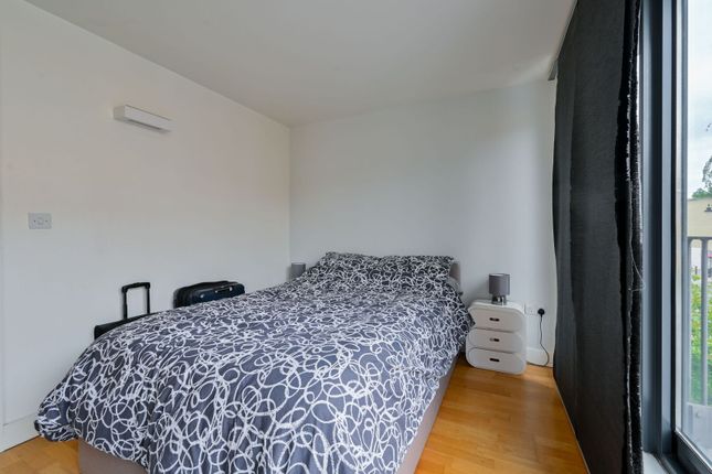 Weedington Road, Kentish Town photo 4