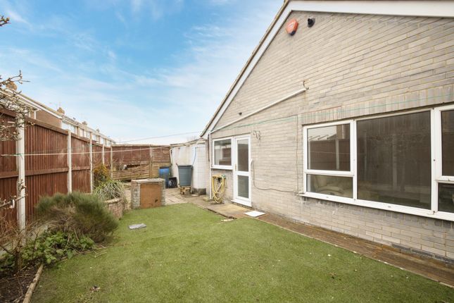 10, Martins Close, Ramsgate photo 4