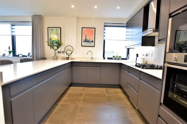 Flat for sale in Kensal Drive, Manchester