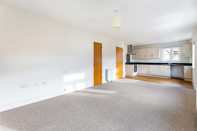 Flat for sale in Saltings Crescent, West Mersea, Colchester
