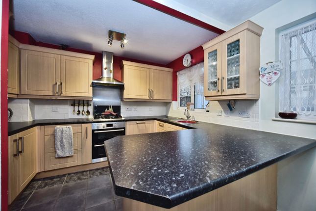 3-bed house on 22, Vectis Drive, Sittingbourne, £290,000