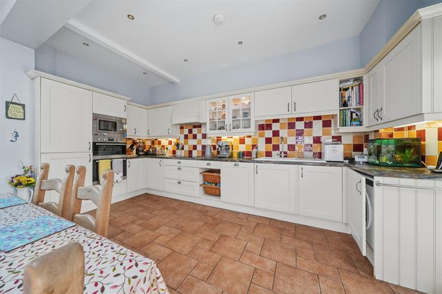 68, Woodgate, Rothley photo 4