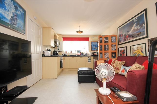 62A, Highfield Road, Rushden photo 4