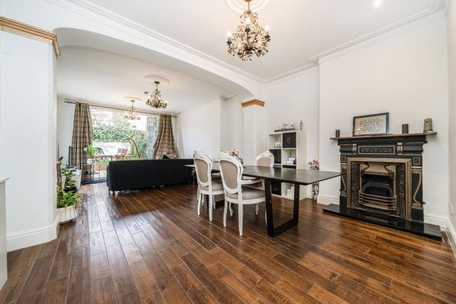 28, Brondesbury Villas, London photo 3