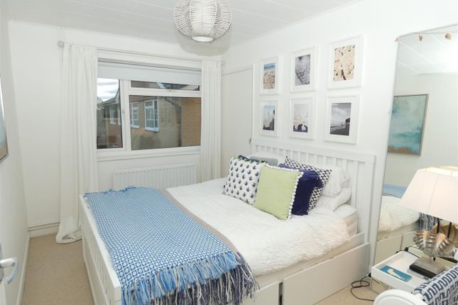 45, Glebe Way, Kent photo 3