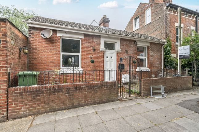 2-bed house on 61A,, Goldsmith Avenue, Hampshire, £235,000