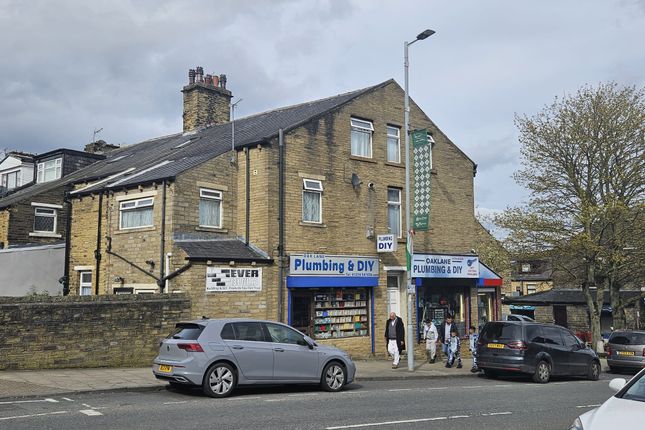 Retail premises to let in Athol Road, Bradford