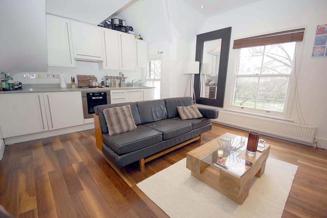 Flat for sale in Station Road, Alexandra Park