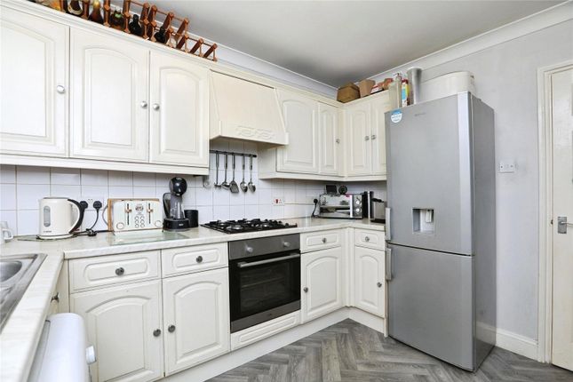5, Groveway, Sheerness photo 4
