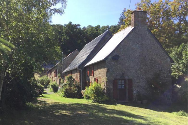 Detached house for sale in 35140 Saint-Ouen-Des-Alleux, Ille-Et-Vilaine, Brittany, France