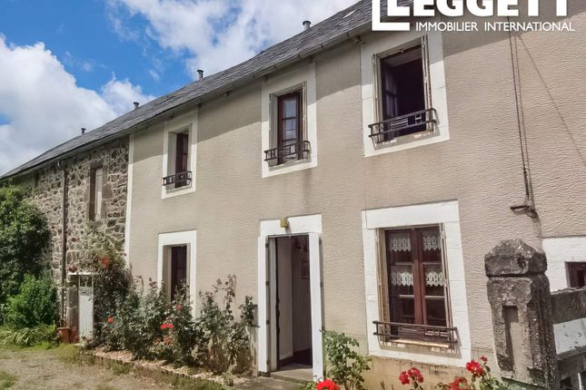 Thumbnail Villa for sale in Saint-Saturnin, Cantal, Auvergne-Rhône-Alpes