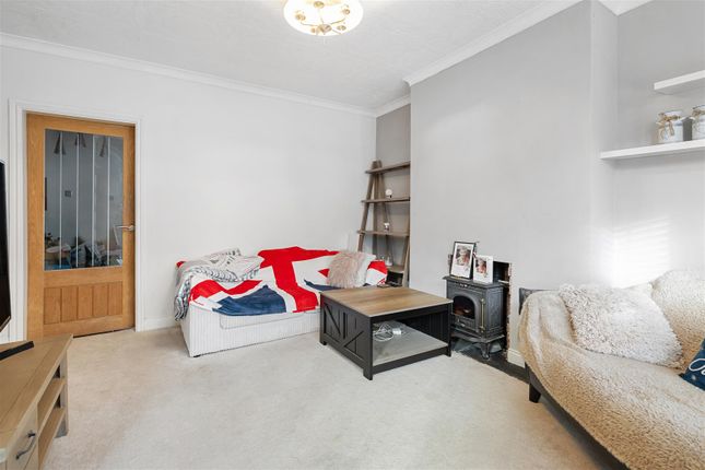 6, Peebles Avenue, Hartlepool photo 2