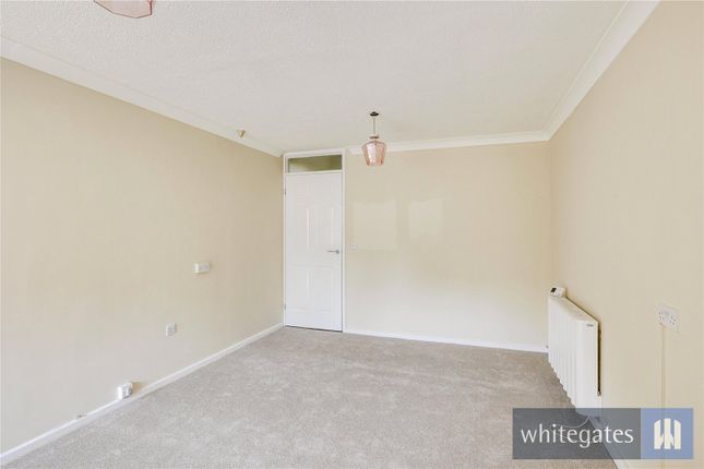 9, Sylvan Court, Merseyside photo 2