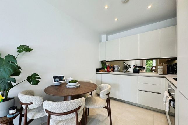 168, Aspen Road, Buckinghamshire photo 4