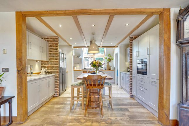 Crown Barn, The Street, Bishop's Stortford photo 4