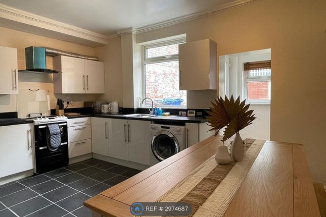 Chorley Road, Swinton, Manchester photo 5