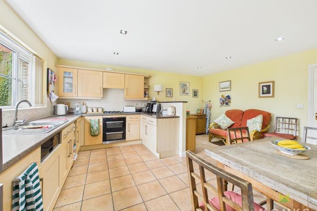 28, Bentley Drive, Oswestry photo 2