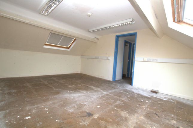 19, Station Road, Redcar photo 3