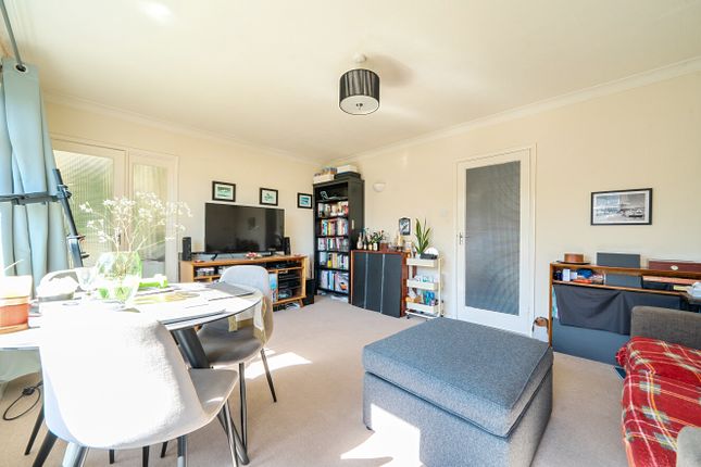16, Winton Avenue, Brighton photo 3