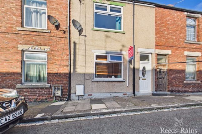 2-bed terraced on Chilton, Ferryhill, £35,000