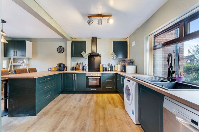 53 Windsor Grove, Runcorn photo 3