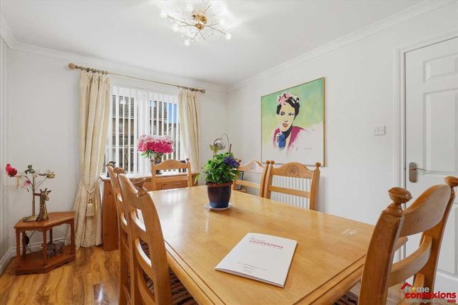 58, Strathallan Avenue, Hairmyres, EAST KILBRIDE photo 4