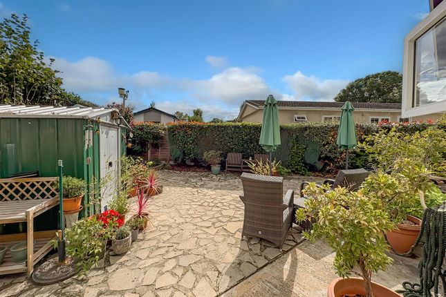 18 Beechfield Park, Hook Lane, Chichester photo 2
