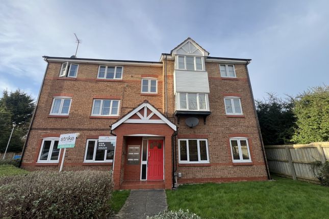Flat to rent in Flaxdale Court, Lowdale Close