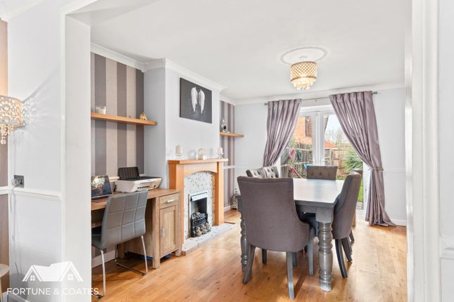 2, Sakins Croft, Harlow photo 4