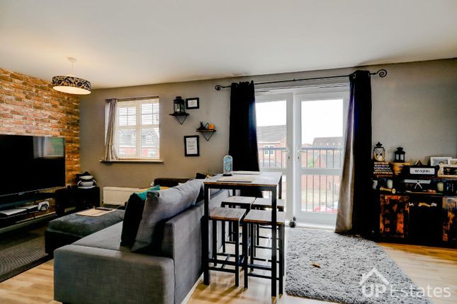 Flat 5, 1, Mimosa Close, Nuneaton photo 4