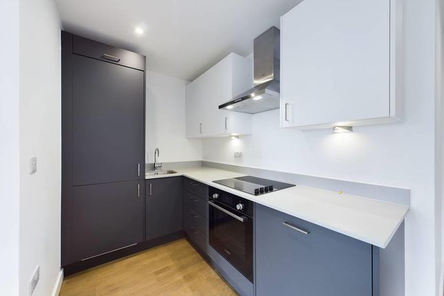 9, broadgate, The Broadway, Crawley photo 2