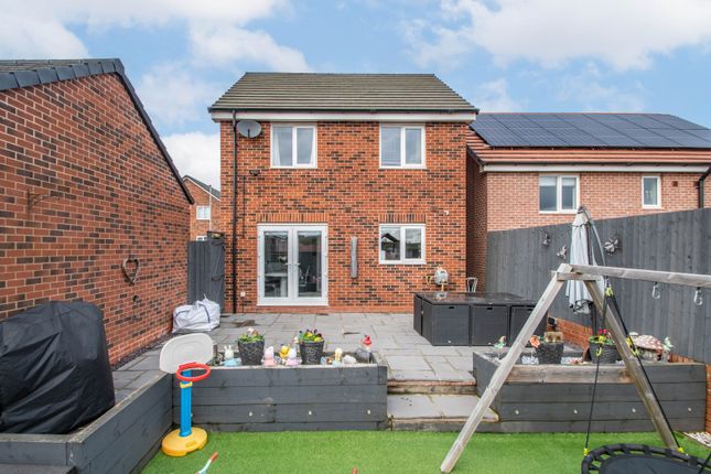 Detached house for sale in Kimcote Street, Brockhill, Redditch, Worcestershire