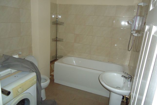 Flat 2, 20, Woodlands Road, Manchester photo 5