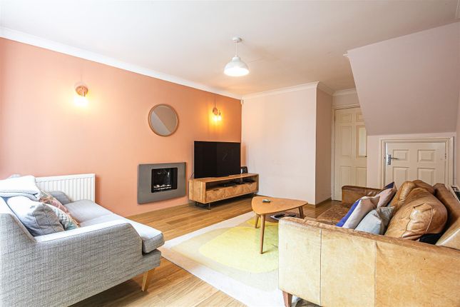 17A, Kings Coppice, Sheffield photo 4