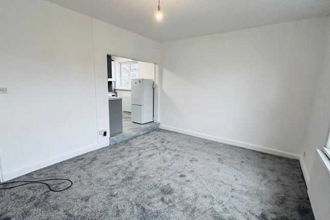 Flat for sale in Claremont Road, Harrow