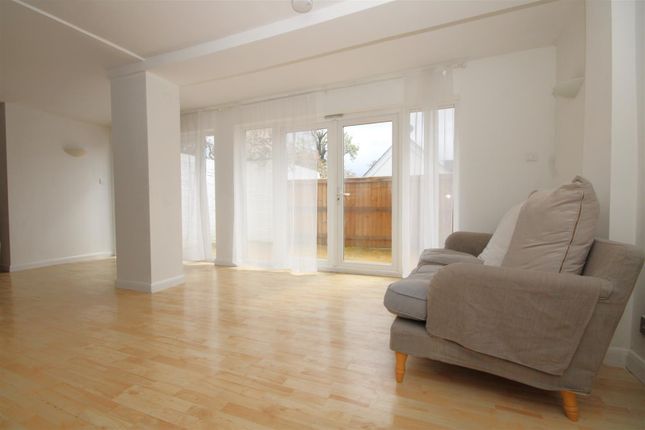 The Cottage, Portsmouth Road, Godalming photo 2