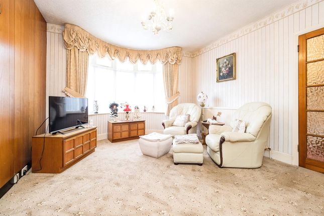 End terrace house for sale in Salisbury Avenue, Barking