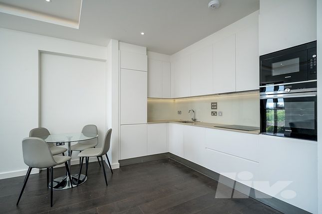 18 Mountview Lodge, Swiss Terrace, London photo 4