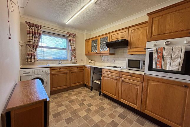 Flat 5, Uvedale Court Coddenham Road, Ipswich photo 3